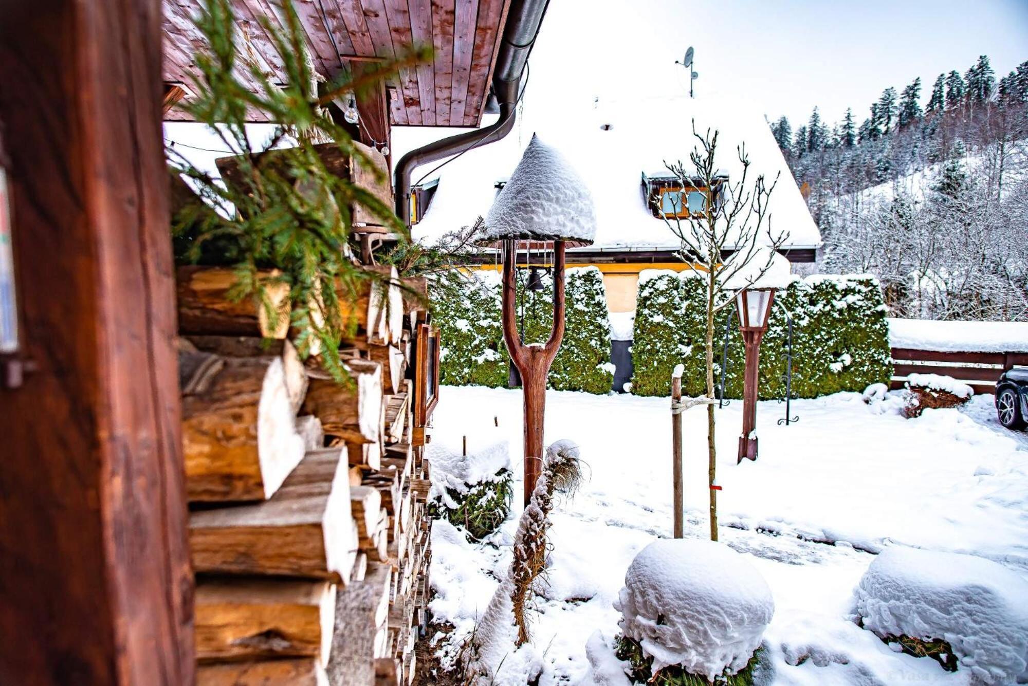 Penzion A Restaurace Stare Casy Horní Bečva Exterior foto
