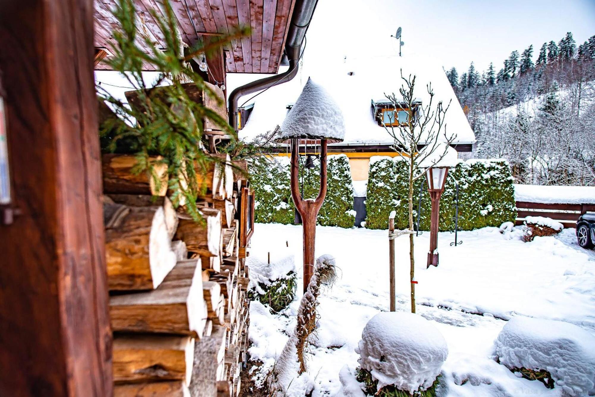 Penzion A Restaurace Stare Casy Hotel Horní Bečva Exterior foto